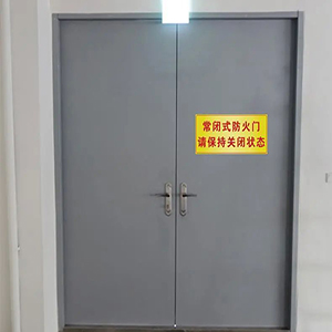 常闭式防火门保持关闭.jpg