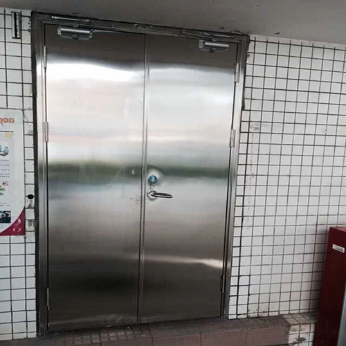 不锈钢材质防火门.jpg